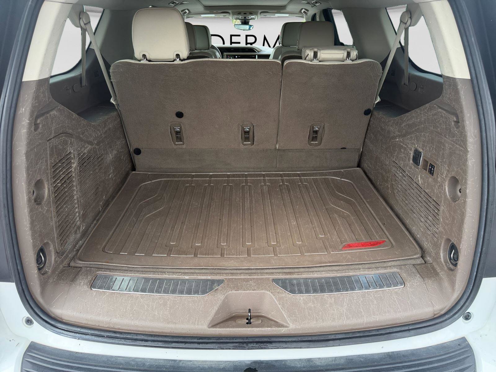 Used 2022 GMC Yukon XL Denali w/ Denali Premium Package RWD image 19