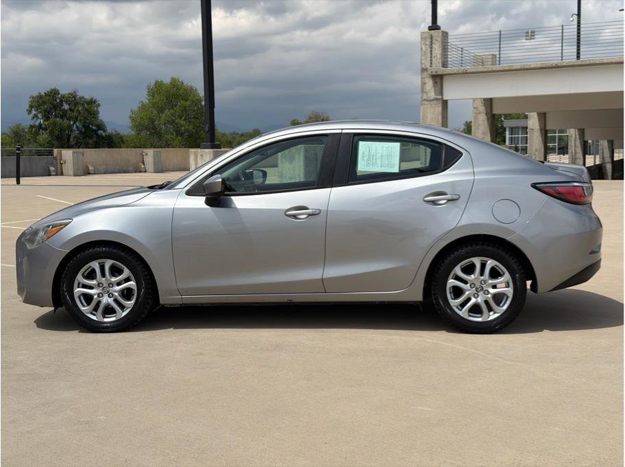 Used 2016 Scion iA FWD image 4