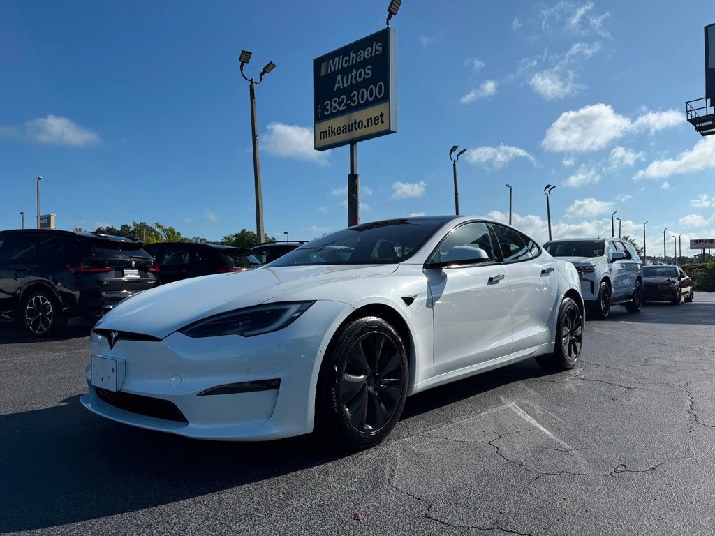 Used 2022 Tesla Model S AWD image 1