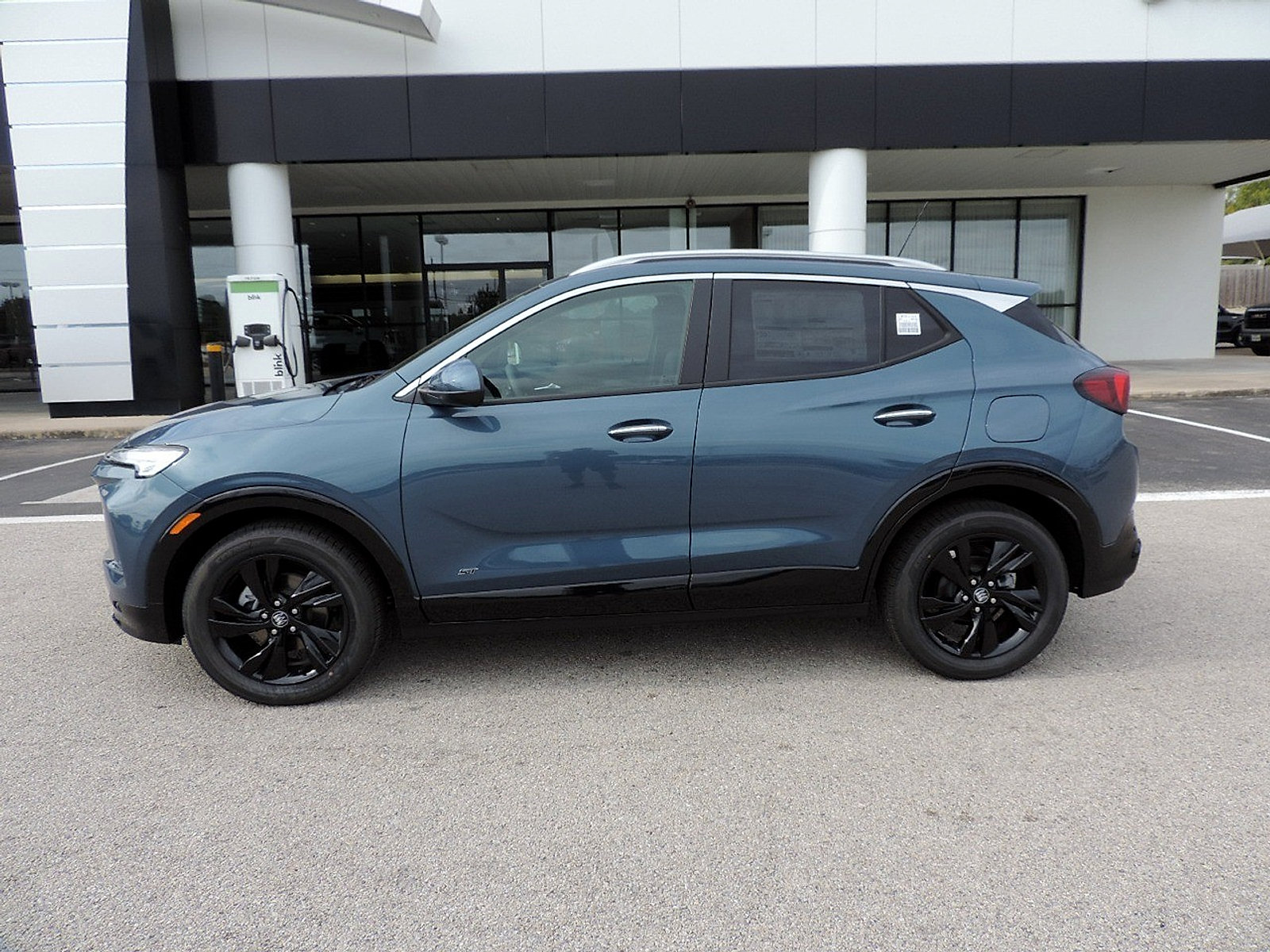 New 2026 Buick Encore GX Sport Touring w/ Comfort Package FWD image 8