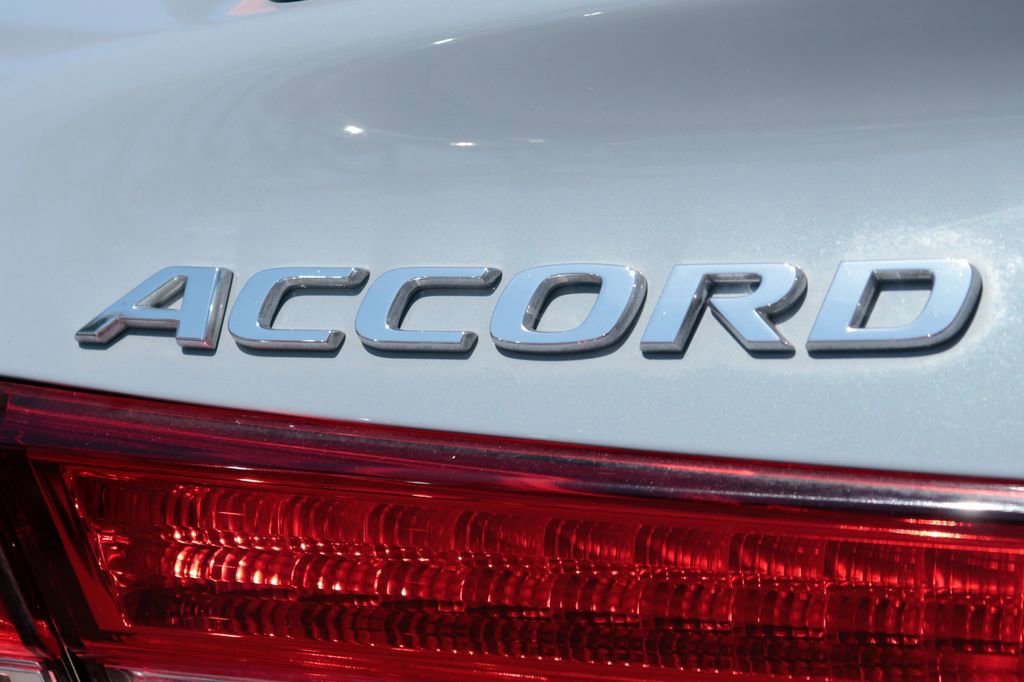 Used 2021 Honda Accord Sport image 45