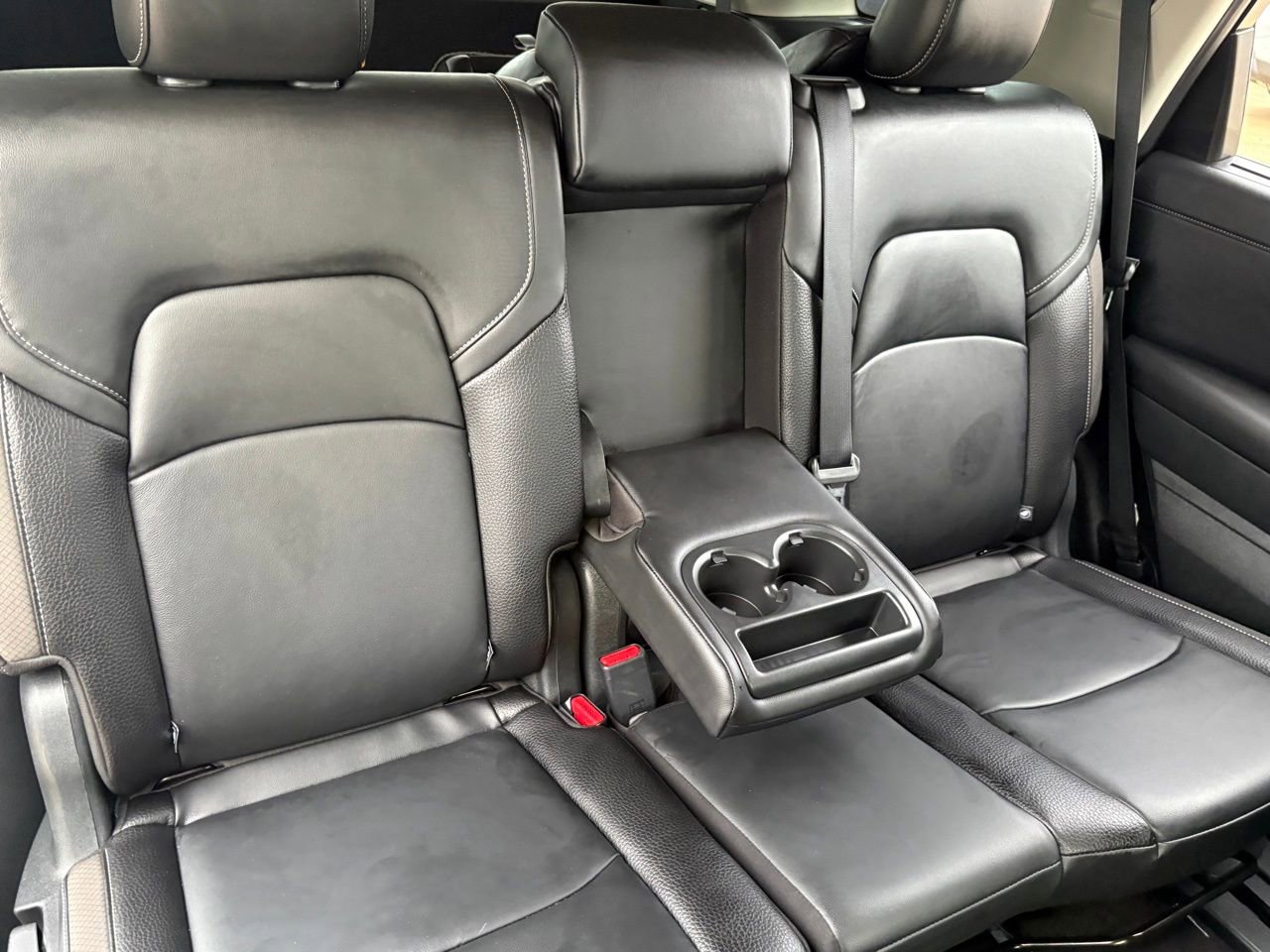 Certified 2025 Nissan Pathfinder SL image 36