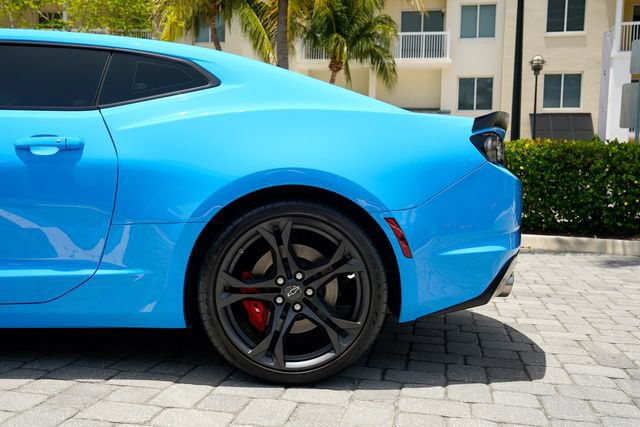 Used 2022 Chevrolet Camaro SS RWD image 16