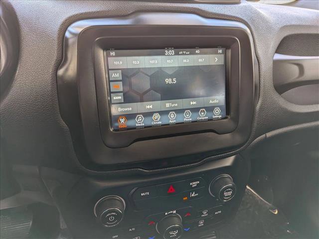 Used 2021 Jeep Renegade Latitude image 13