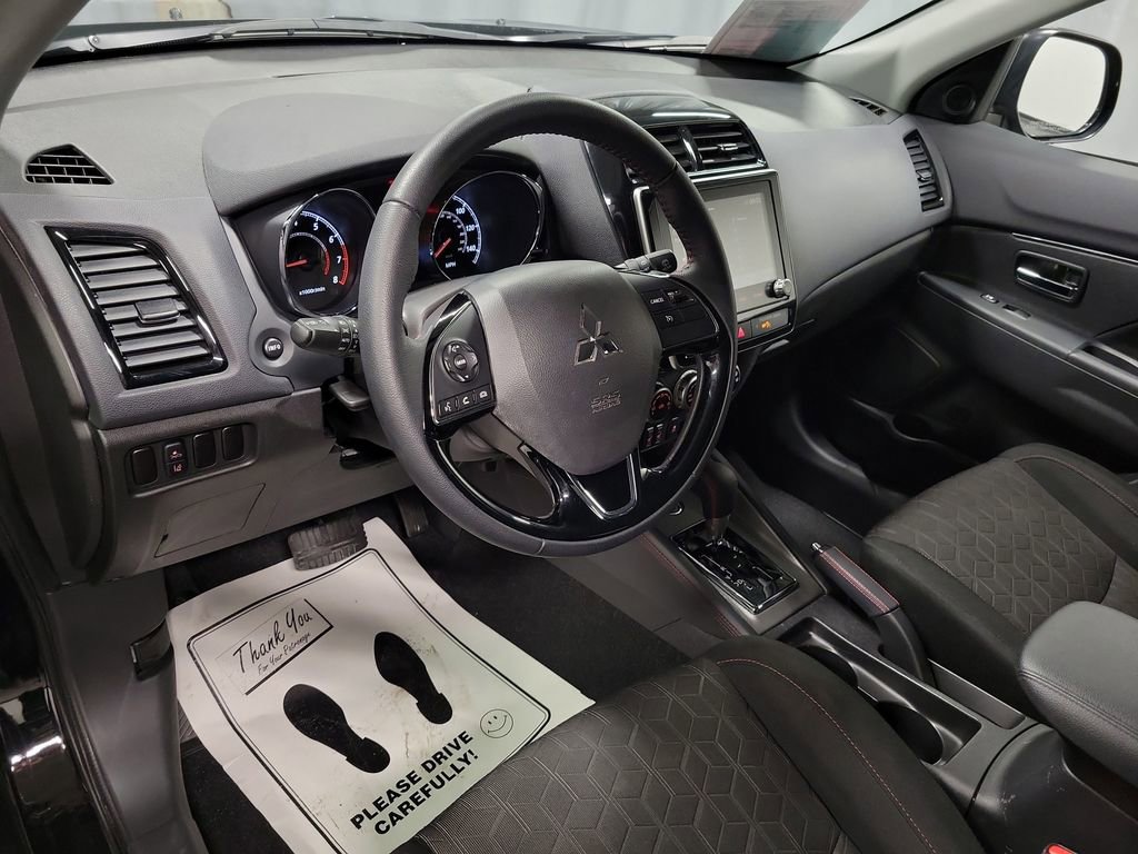 Used 2025 Mitsubishi Outlander Sport 2.0 S image 13
