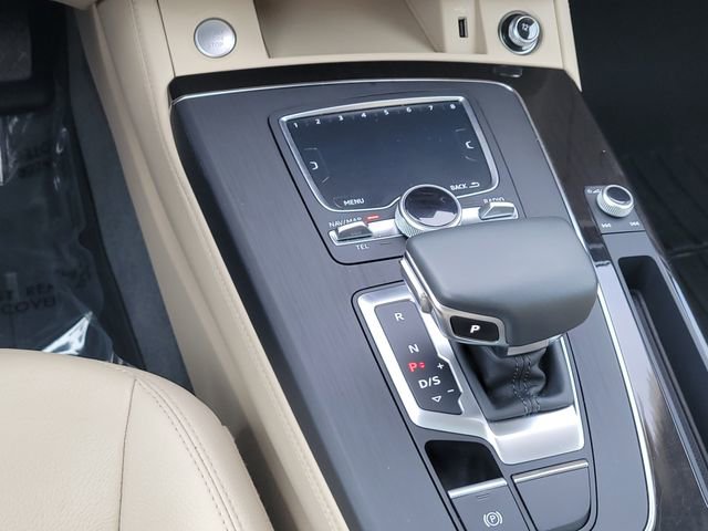 Used 2020 Audi Q5 e Premium Plus image 15