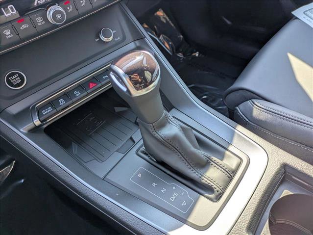 Certified 2025 Audi Q3 2.0T Premium w/ Convenience Package image 11