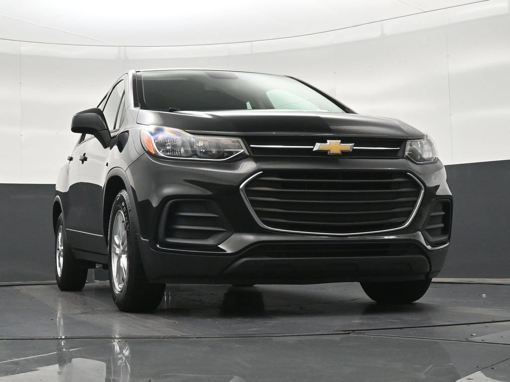 Used 2021 Chevrolet Trax LS FWD image 34