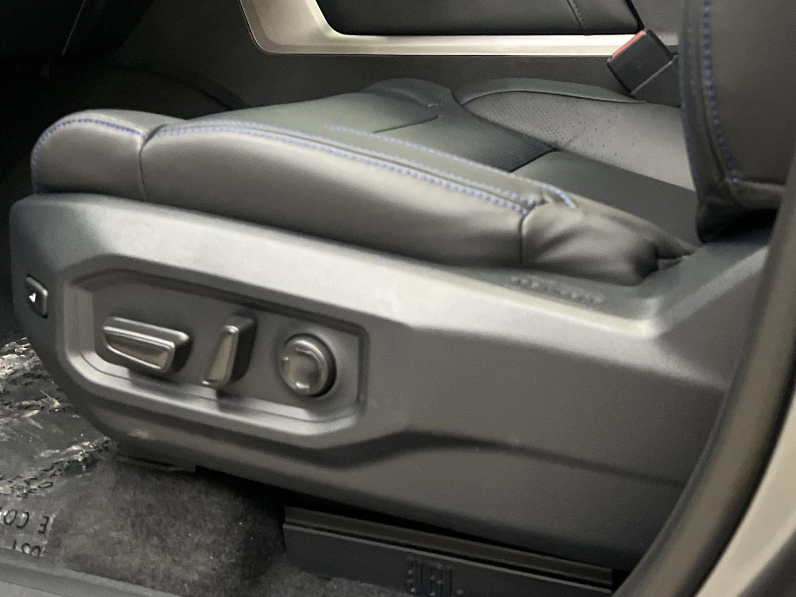 New 2026 Toyota Tundra Platinum image 8