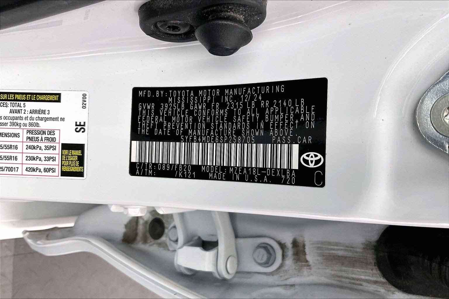 Used 2025 Toyota Corolla LE FWD image 35