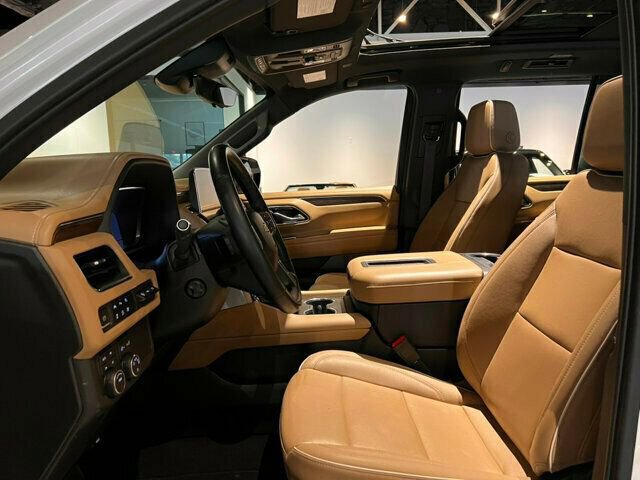 Used 2023 Chevrolet Tahoe Premier w/ Premium Package 2 image 9