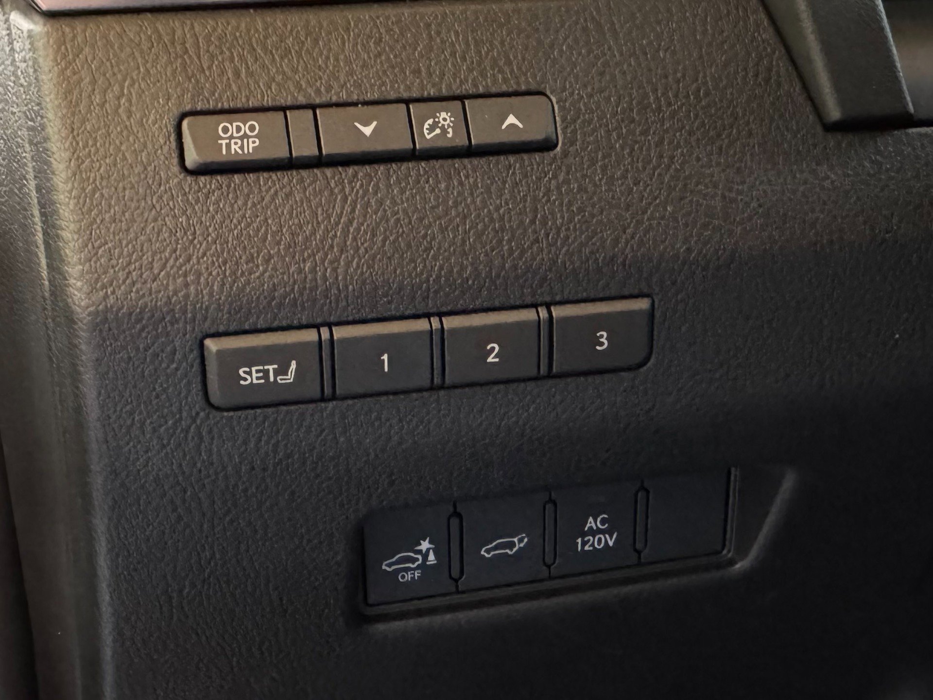Used 2024 Lexus GX 550 AWD/4WD image 15