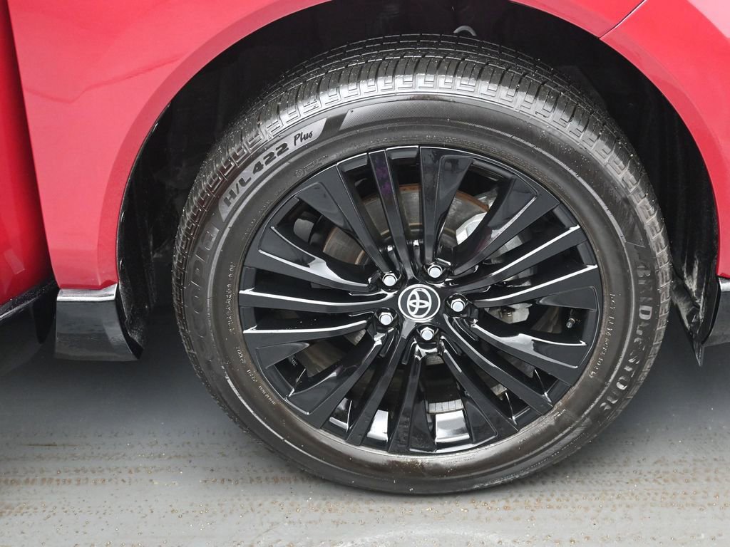 Certified 2024 Toyota Venza Nightshade image 41