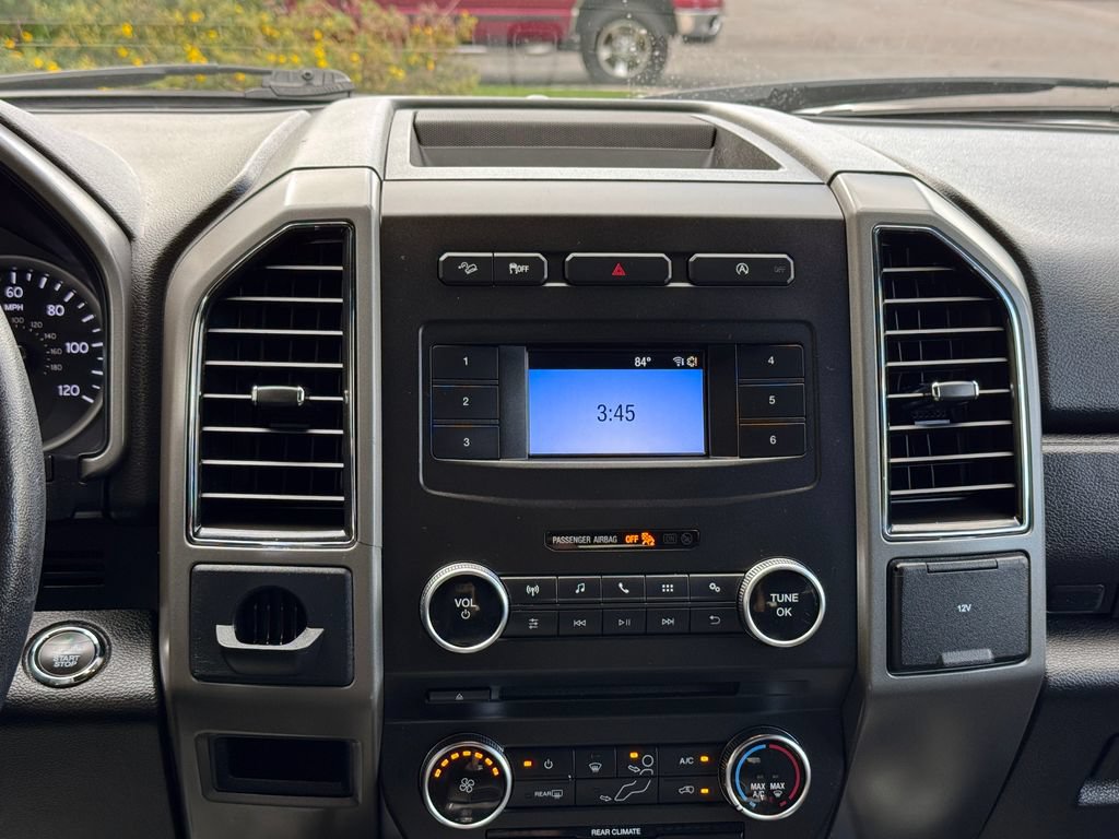 Used 2018 Ford Expedition XLT AWD/4WD image 28