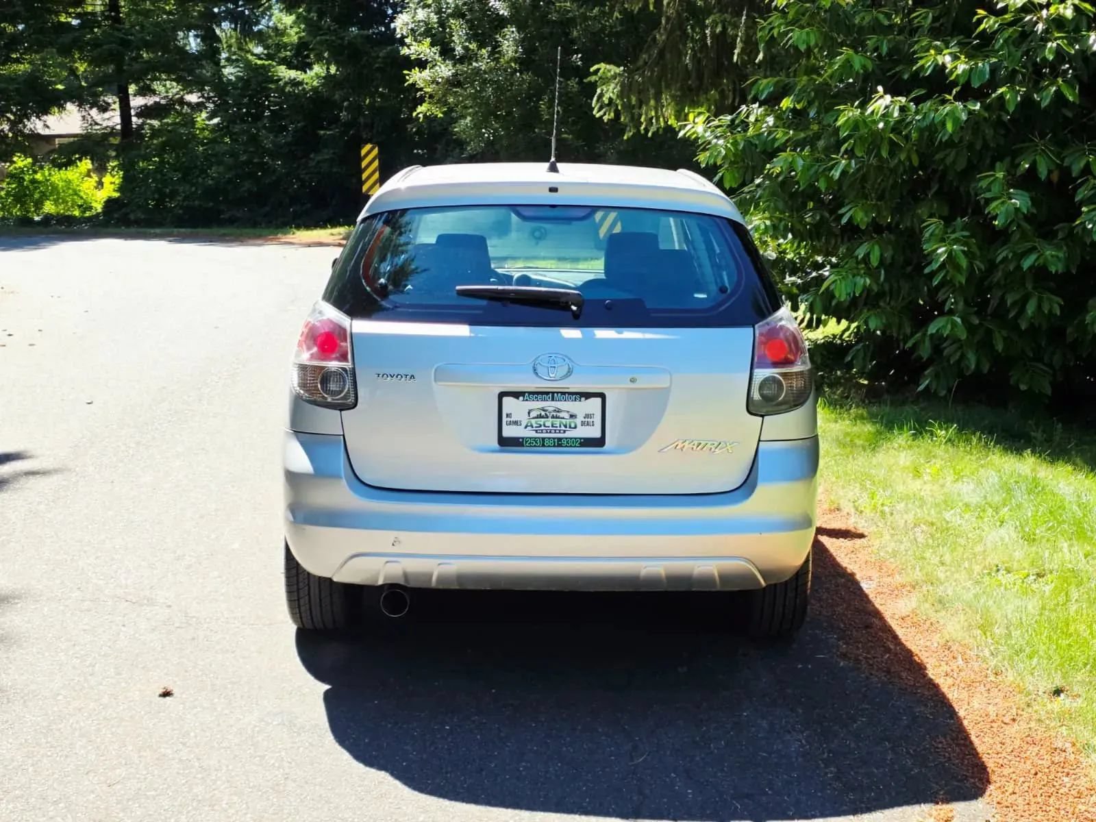 Used 2005 Toyota Matrix FWD image 4