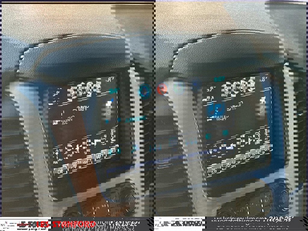 Used 2018 GMC Yukon XL SLT image 30