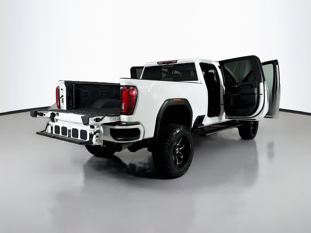 Used 2023 GMC Sierra 3500 Denali w/ Denali Ultimate Package AWD/4WD image 29