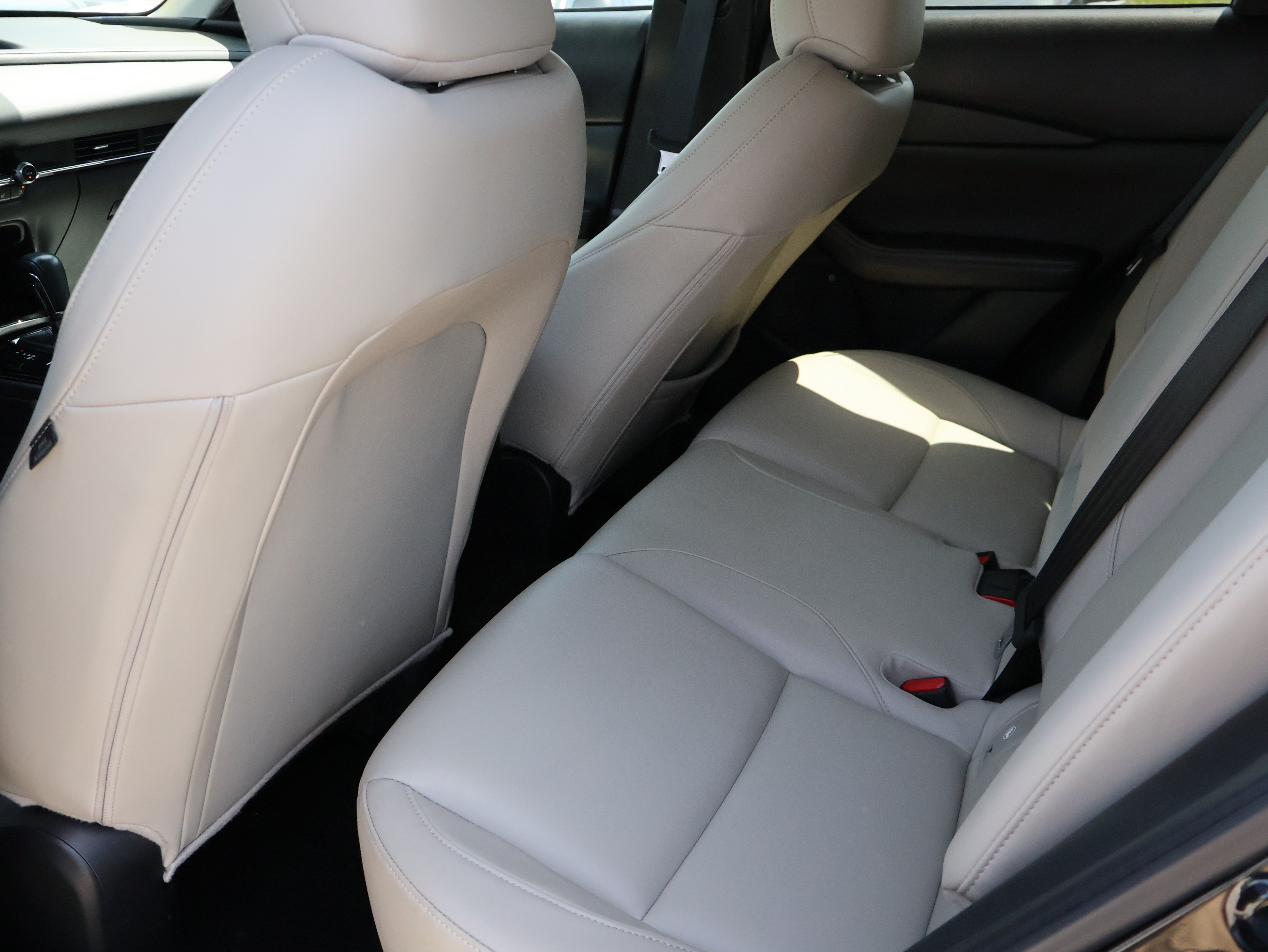 Certified 2024 MAZDA CX-30 AWD 2.5 S w/ Preferred Package image 19