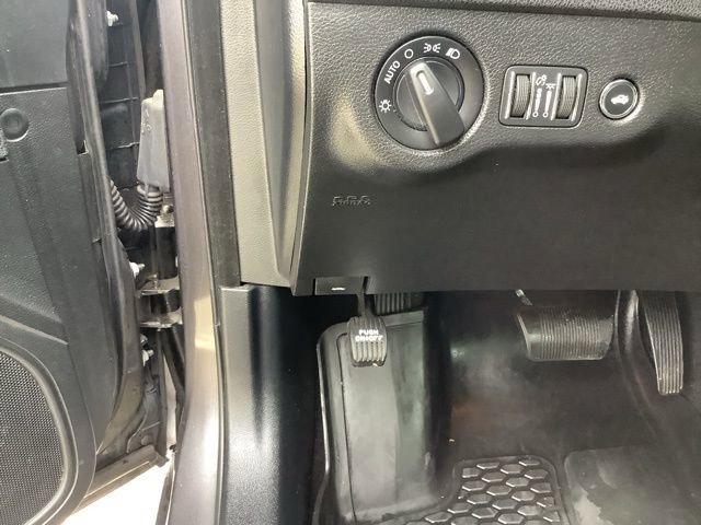 Used 2020 Dodge Charger SXT w/ Leather Interior Group image 26