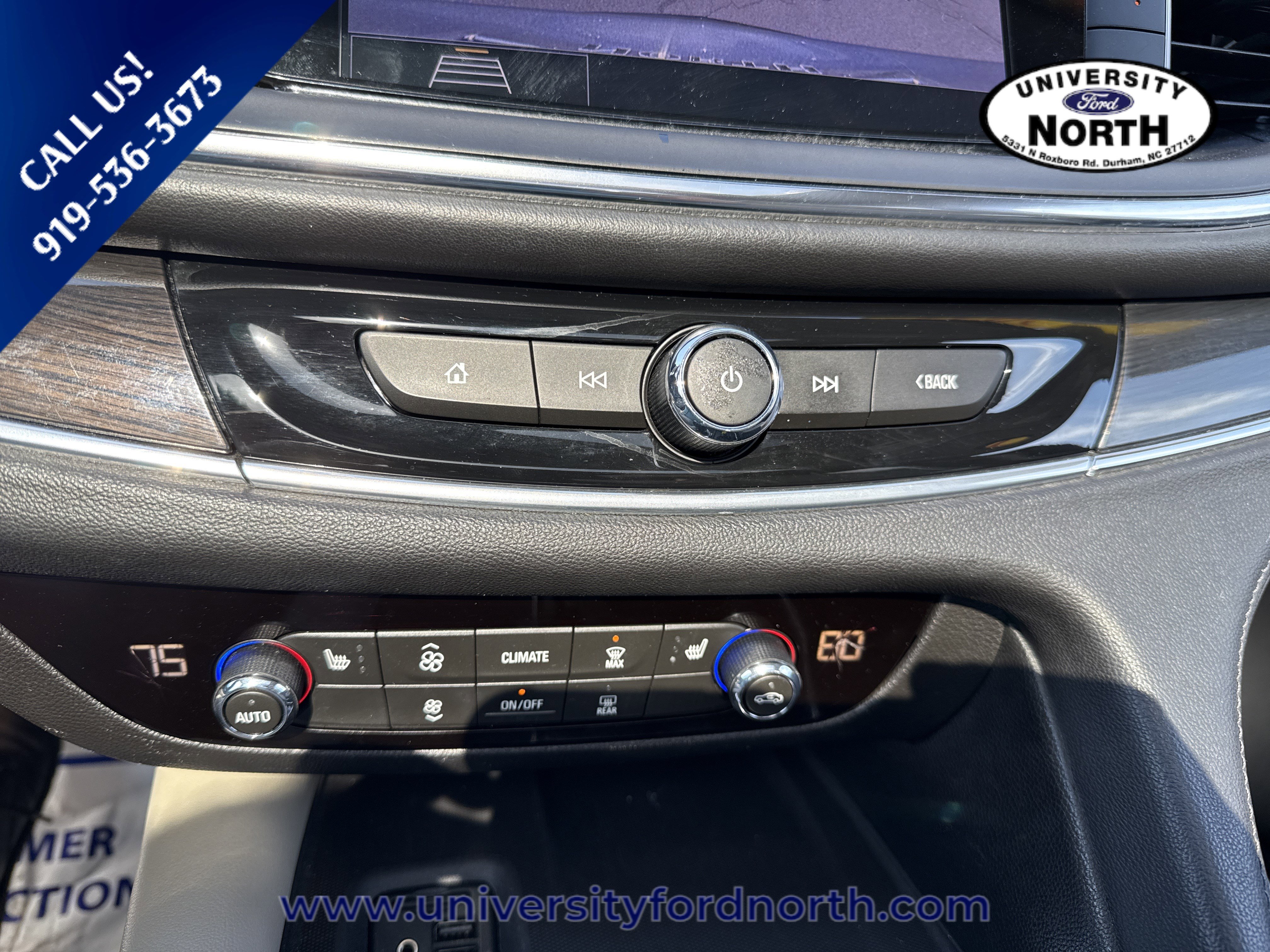 Used 2021 Buick Enclave Essence w/ Sound and Sites Package image 26