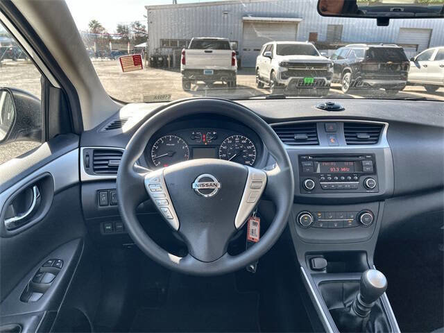 Used 2017 Nissan Sentra S image 11