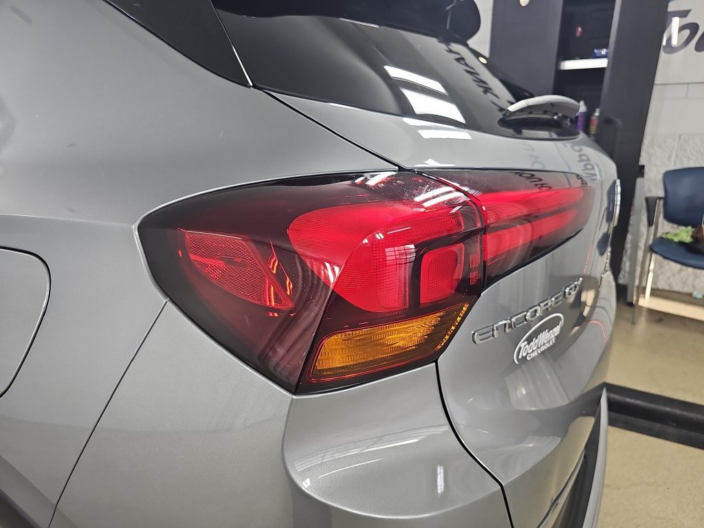 Certified 2024 Buick Encore GX Preferred w/ Comfort Package FWD image 39