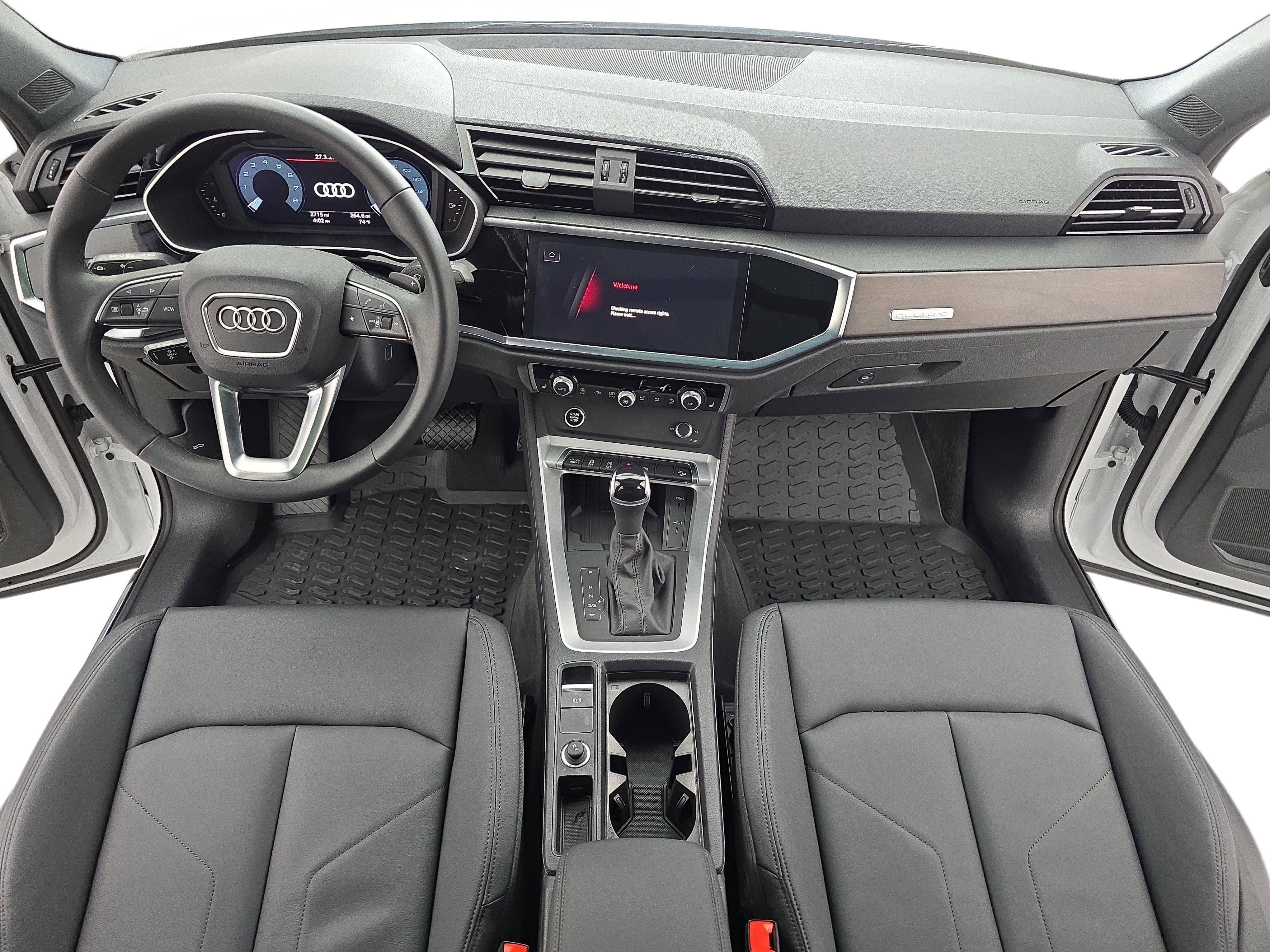 Used 2025 Audi Q3 2.0T Premium w/ Convenience Package image 9