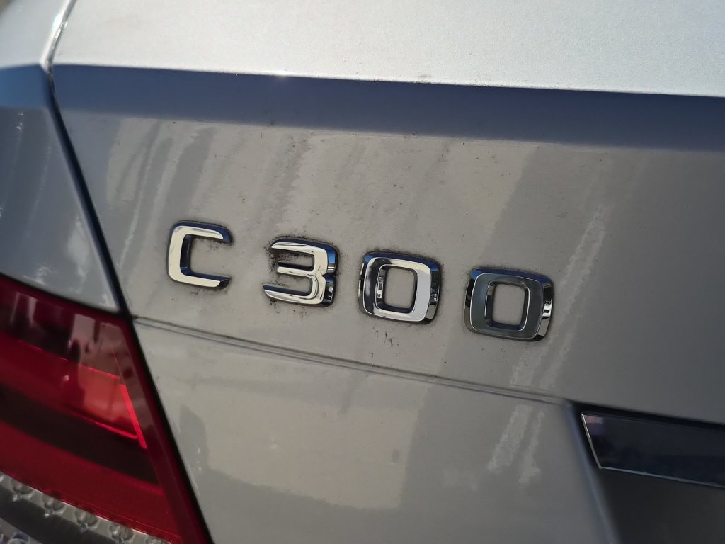 Used 2012 Mercedes-Benz C 300 4MATIC Sedan image 34