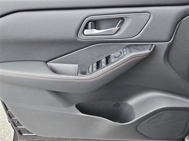 New 2026 Nissan Rogue SV image 28