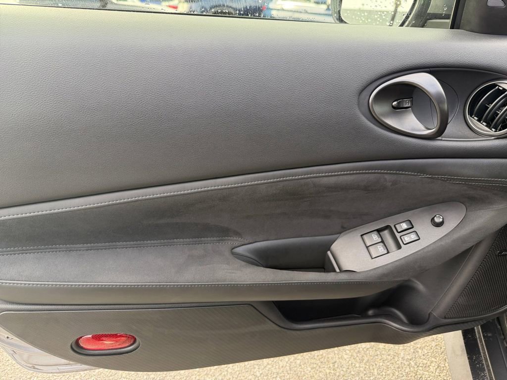 Used 2024 Nissan Z Performance w/ Floor Mat Package image 12