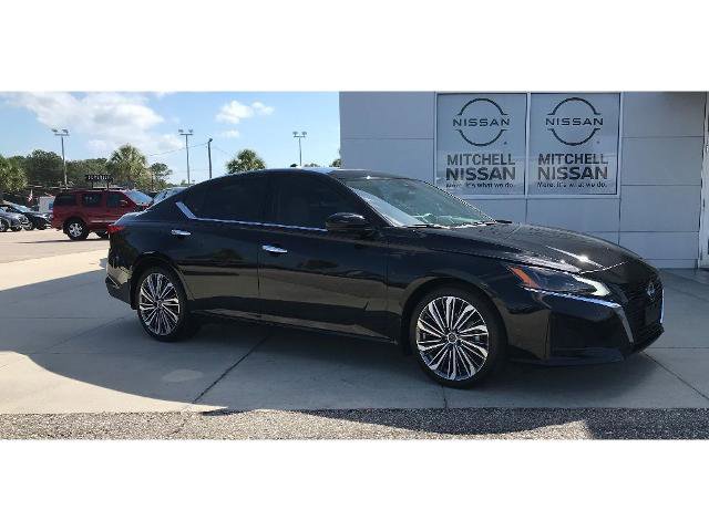 Certified 2024 Nissan Altima 2.5 SL image 1