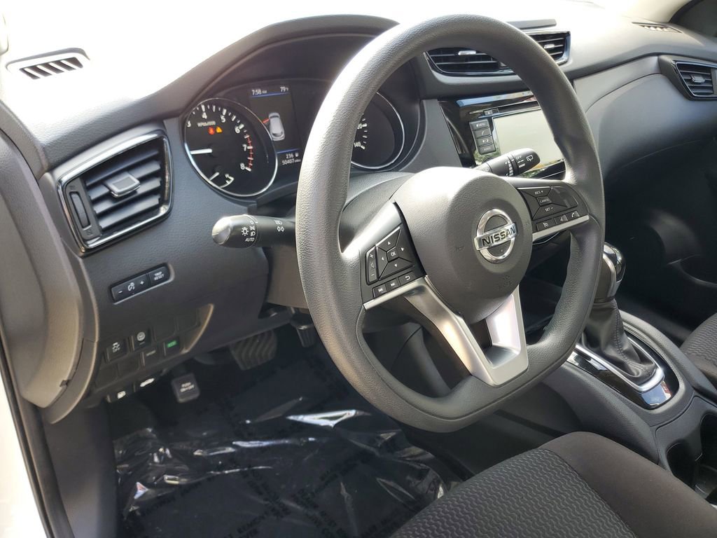 Used 2020 Nissan Rogue Sport S w/ Appearance Package FWD image 17