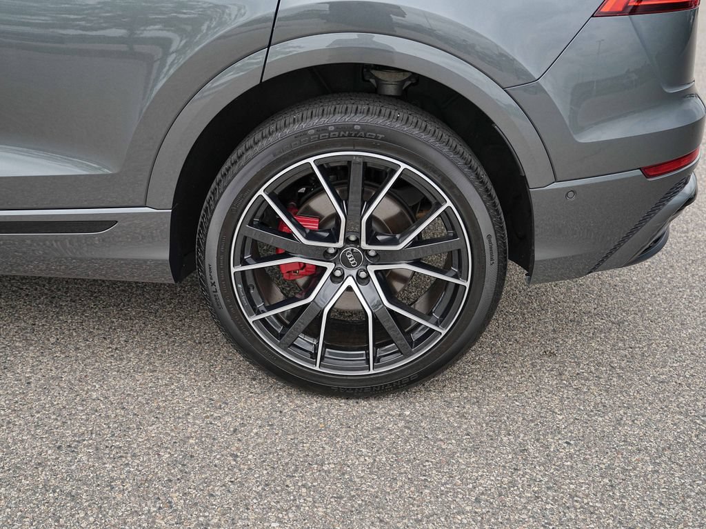 Used 2019 Audi Q8 Prestige AWD/4WD image 13