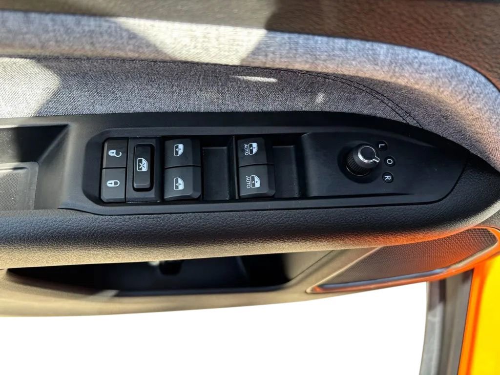 Used 2026 Jeep Compass Latitude image 22