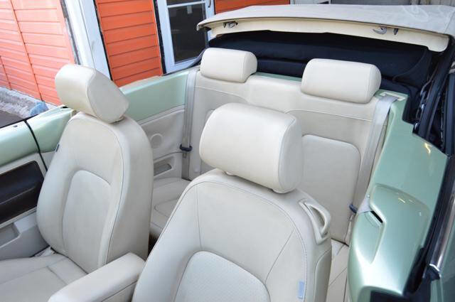 Used 2008 Volkswagen Beetle S image 39