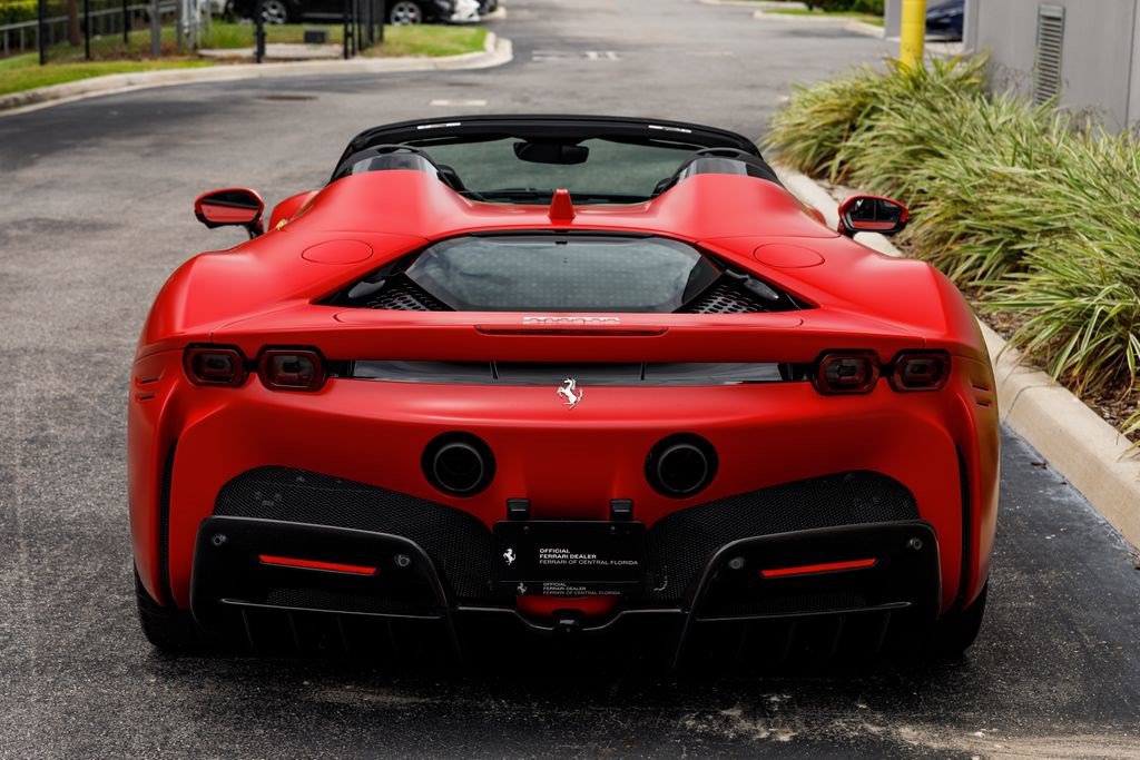 Used 2025 Ferrari SF90 Spider AWD/4WD image 4