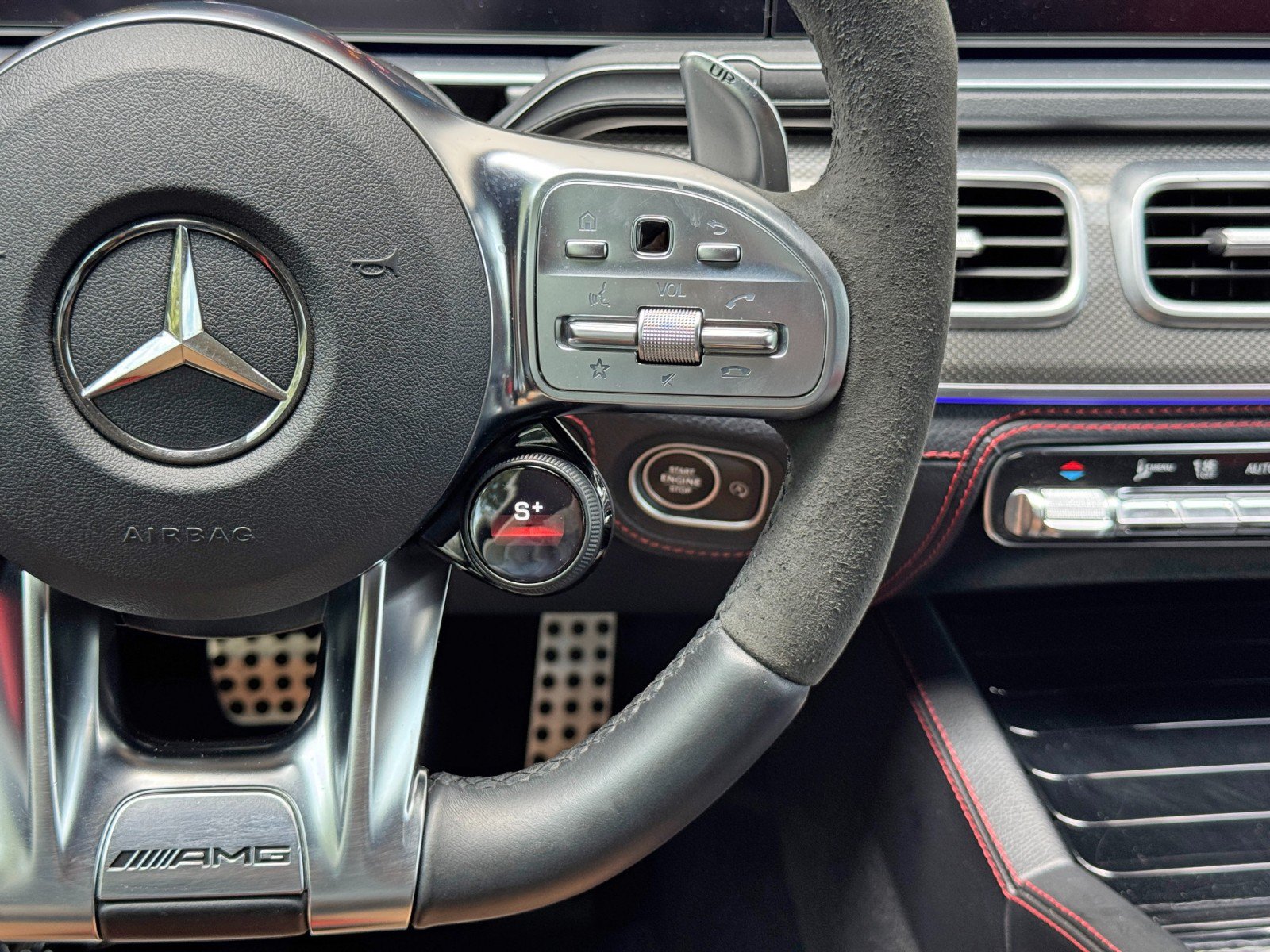 Used 2023 Mercedes-Benz GLE 53 AMG 4MATIC w/ Exterior Lighting Package image 23
