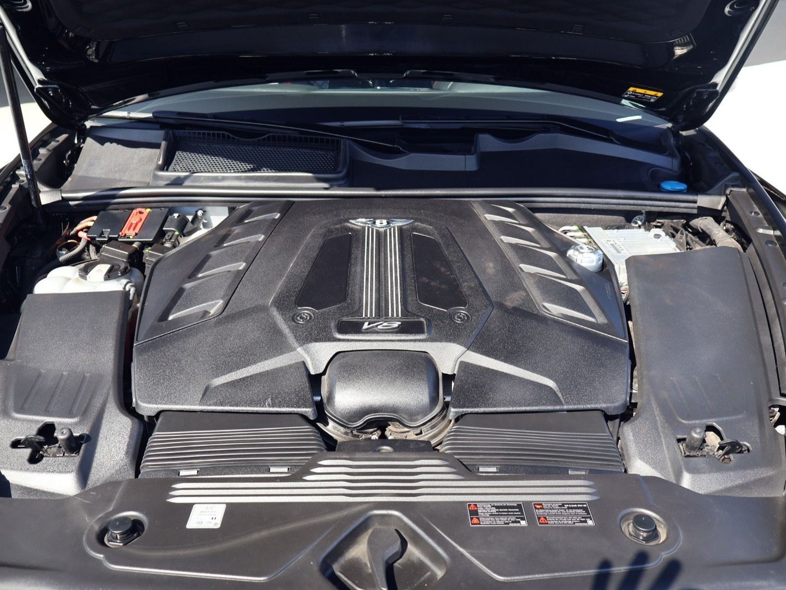 Certified 2022 Bentley Bentayga AWD/4WD image 20