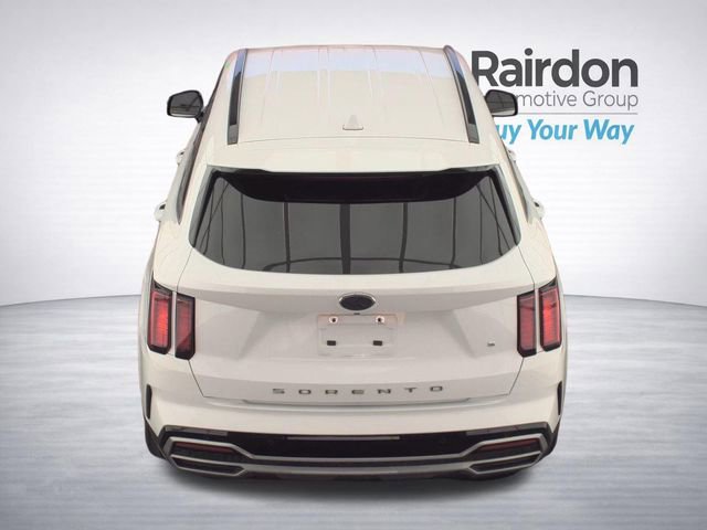 Used 2021 Kia Sorento S image 6