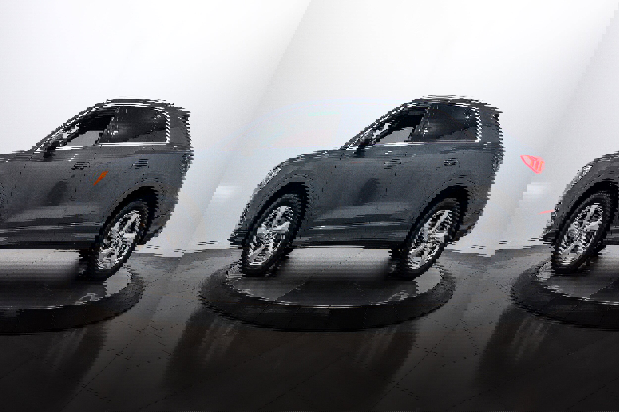 Used 2020 Audi Q3 2.0T Premium w/ Convenience Package image 6