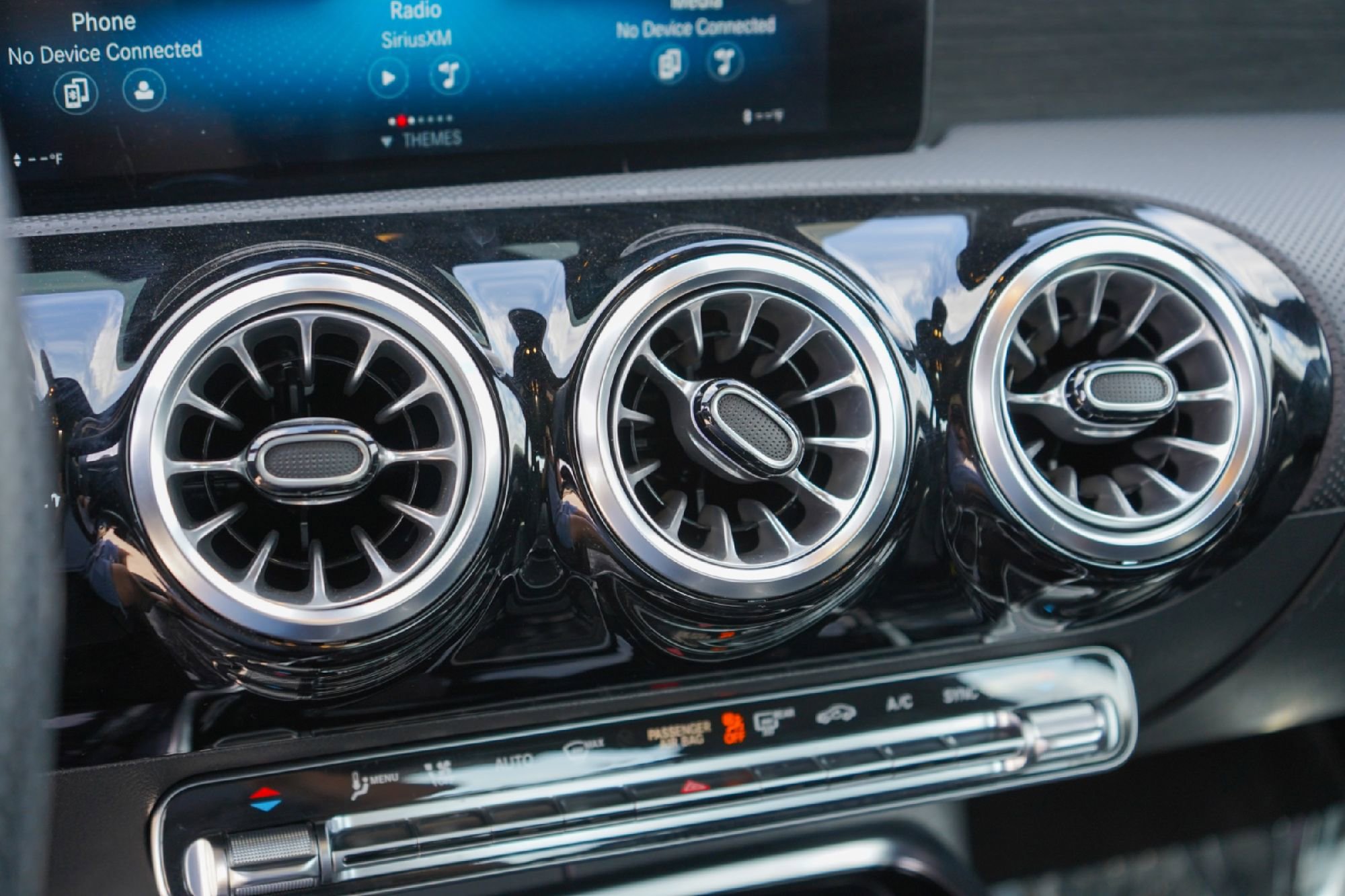 Used 2022 Mercedes-Benz CLA 35 AMG 4MATIC image 18