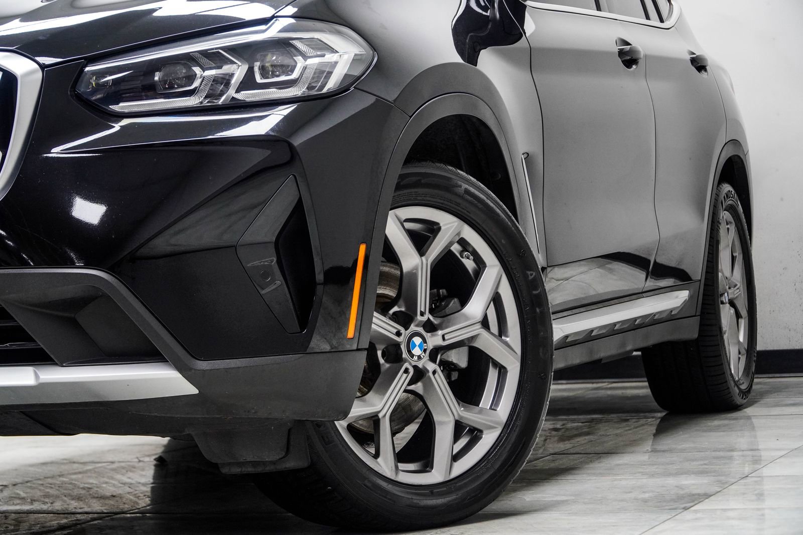 Used 2022 BMW X3 sDrive30i w/ Convenience Package w/ZPA image 3