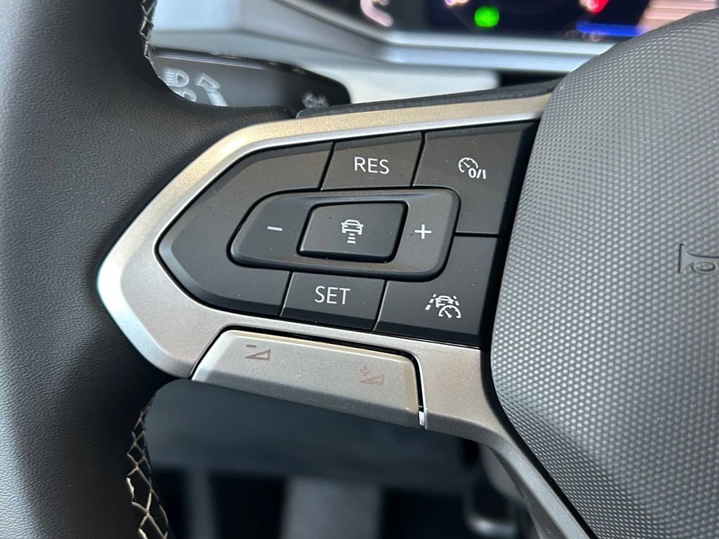 New 2026 Volkswagen Taos SEL AWD/4WD image 15