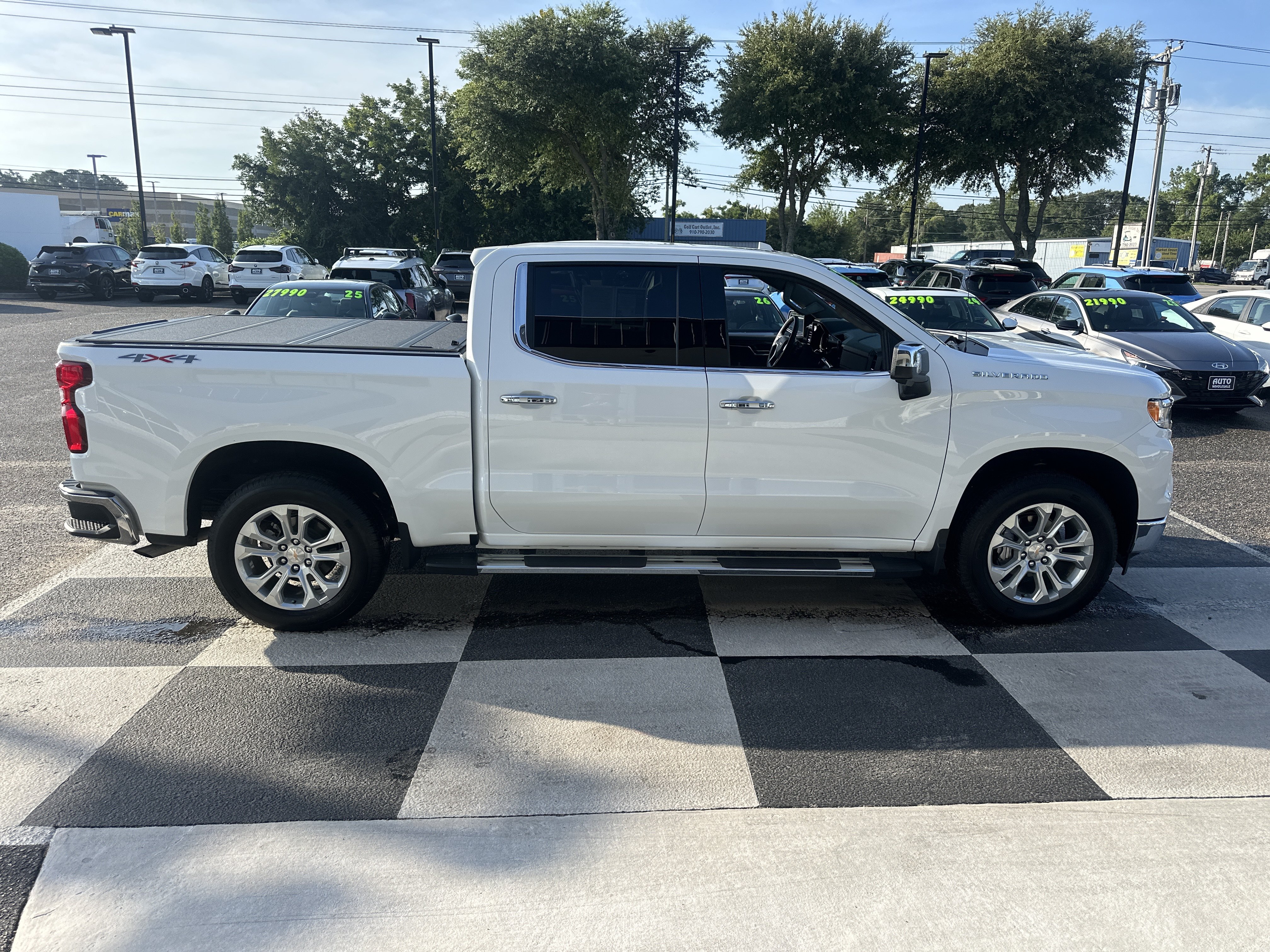 Used 2026 Chevrolet Silverado 1500 LTZ w/ LTZ Premium Package AWD/4WD image 3