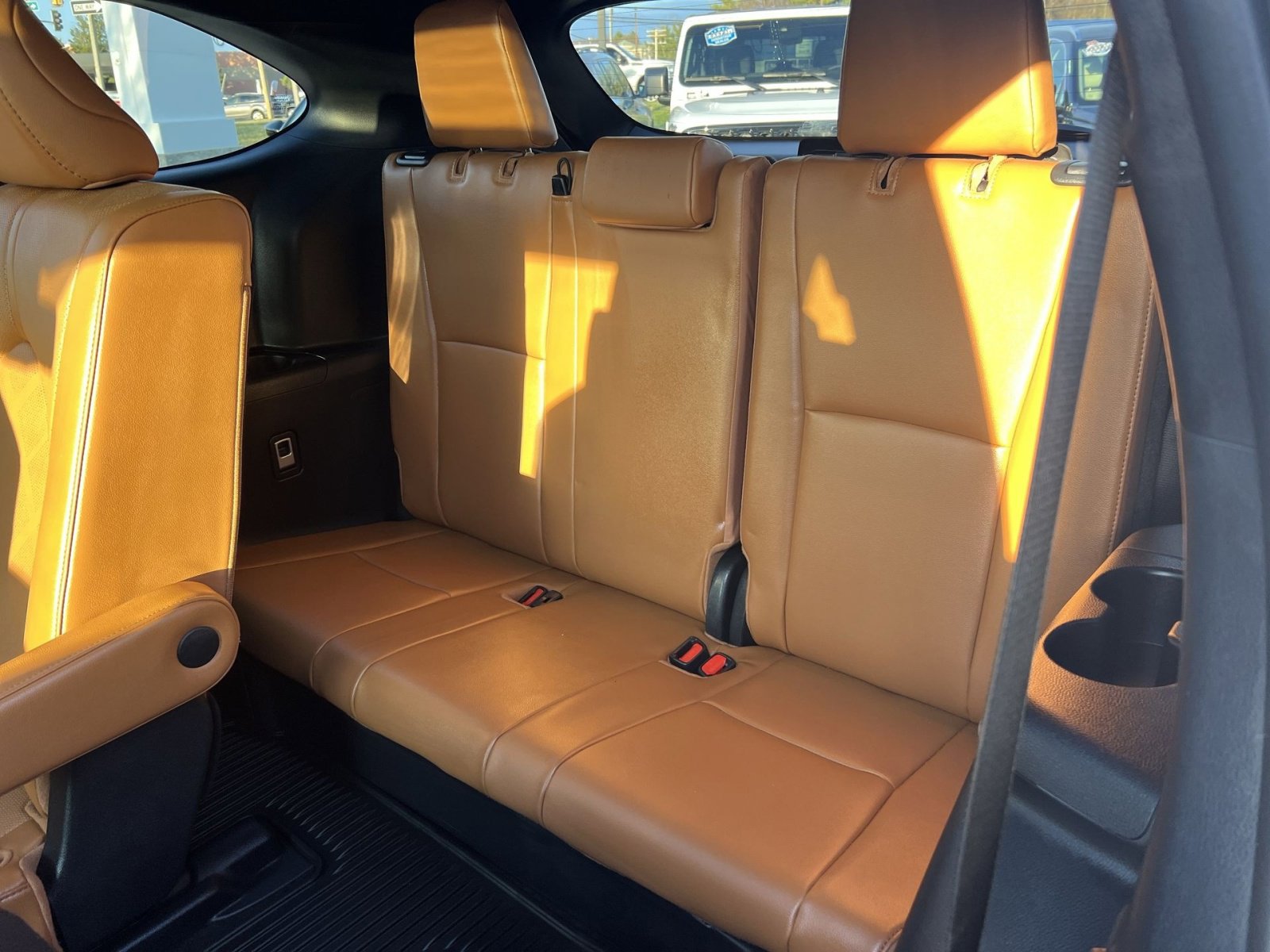 Used 2024 Toyota Highlander Platinum image 25