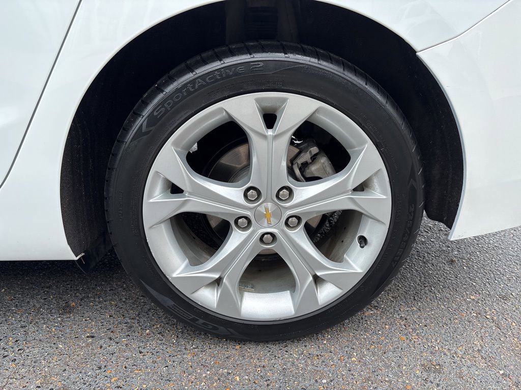 Used 2017 Chevrolet Cruze Premier image 25