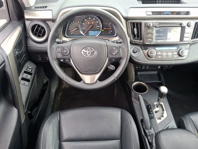 Used 2015 Toyota RAV4 Limited image 11