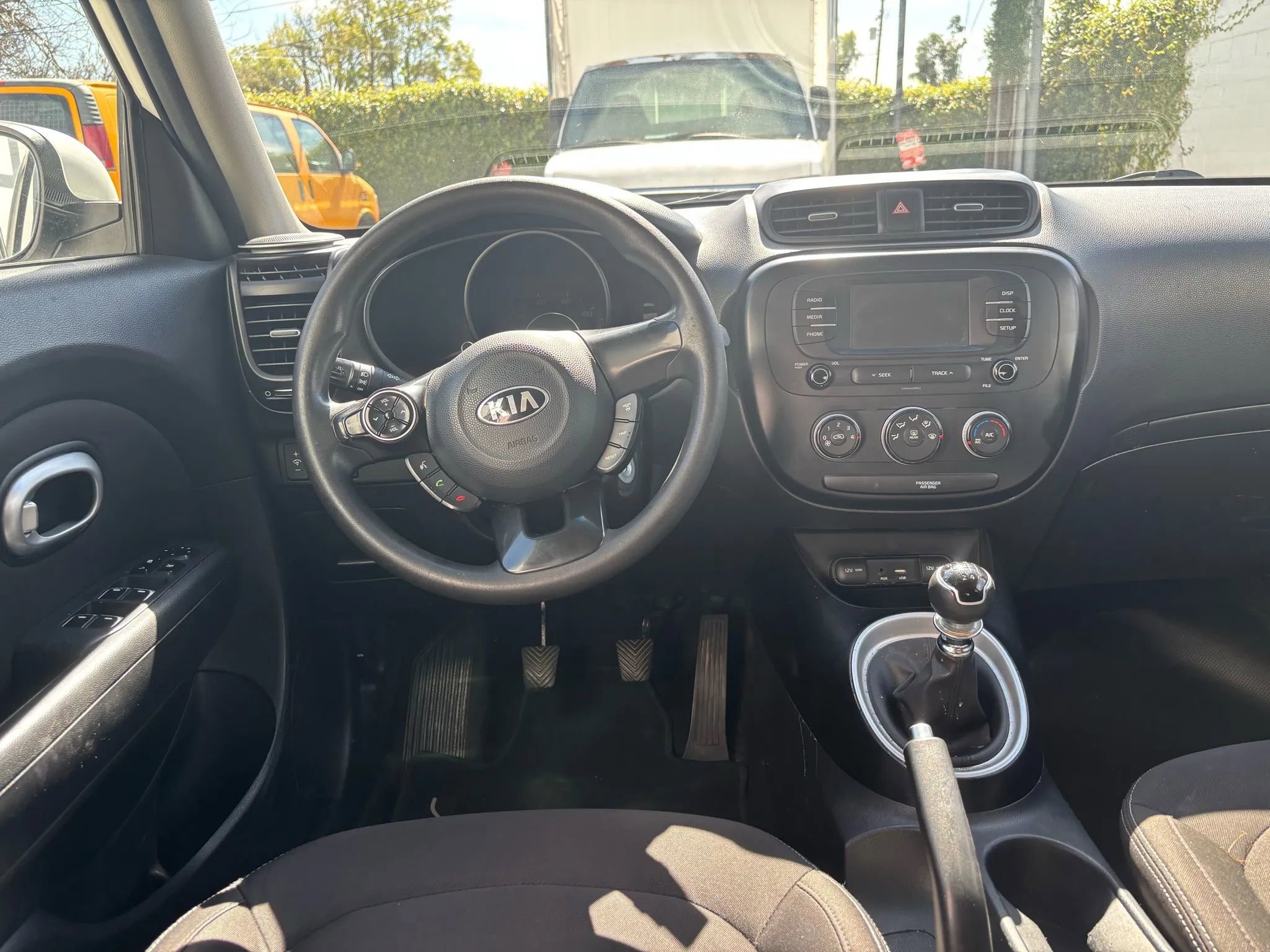 Used 2019 Kia Soul image 32