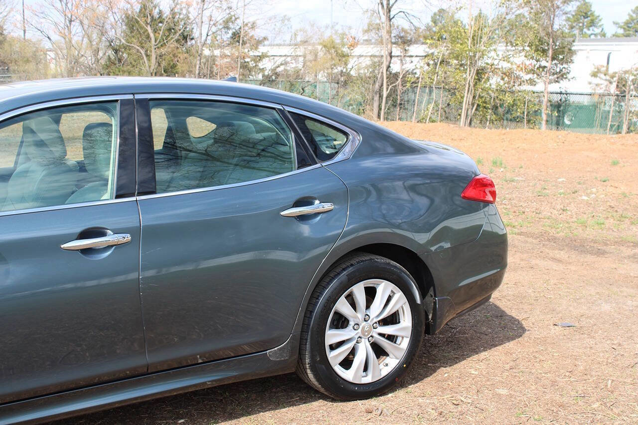 Used 2011 INFINITI M37 x w/ Deluxe Touring Pkg image 10