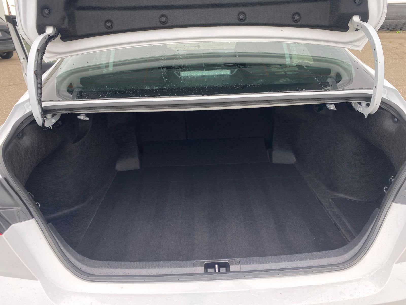 Used 2025 Toyota Camry LE image 31